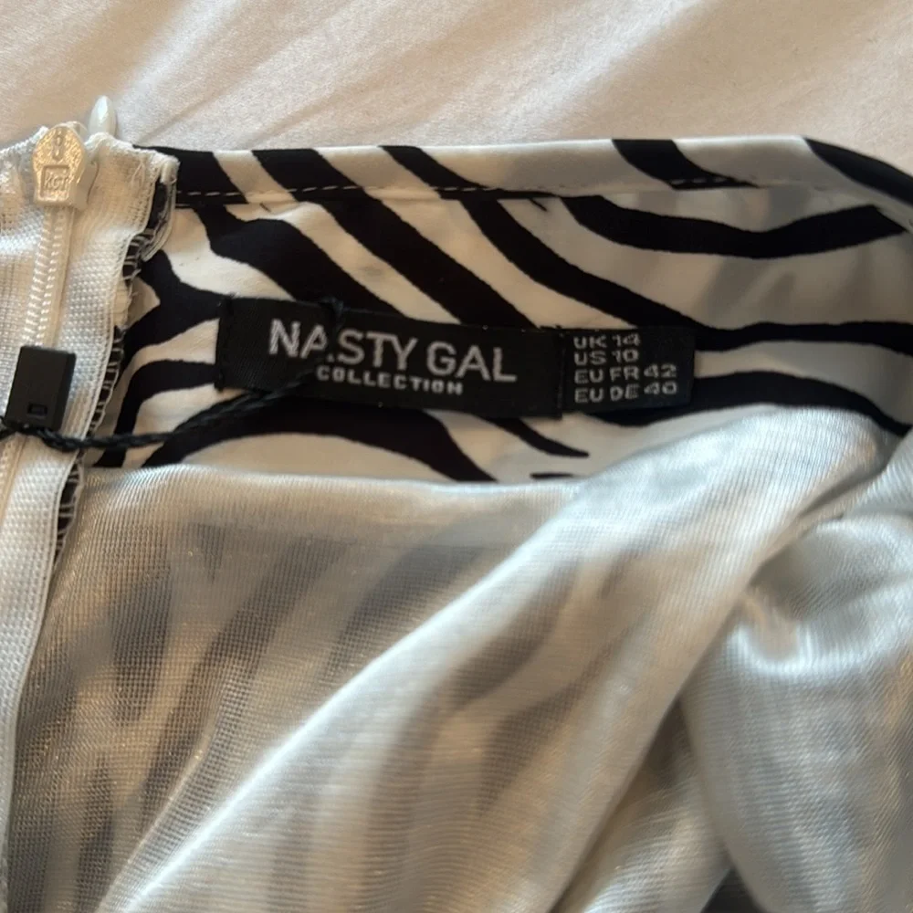 Nasty Gal 🔥sale🔥NWT black and white Zebra print skirt